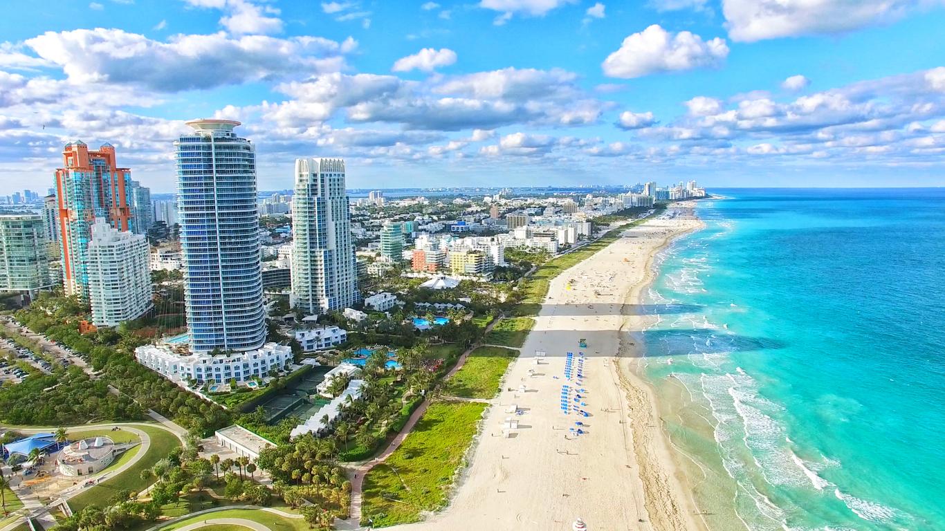 Playa de Miami con edificios